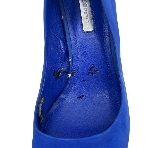 BCBGeneration Blue Suede Pointed Toe Heels Size 8 Women's - Picture 12 of 15